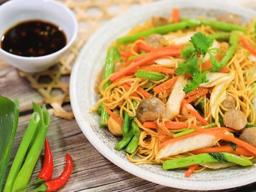Cách làm mì xào chay thơm ngon, đơn giản