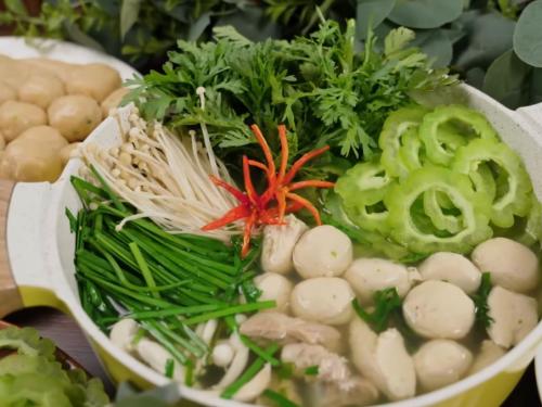 Cách nấu lẩu cá thác lác khổ qua thanh ngọt, không đắng