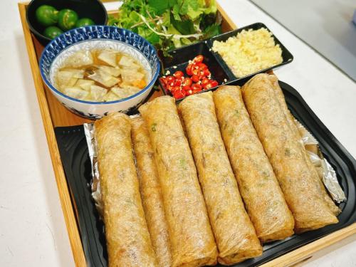 Chi tiết cách làm nem rán thơm ngon, đơn giản